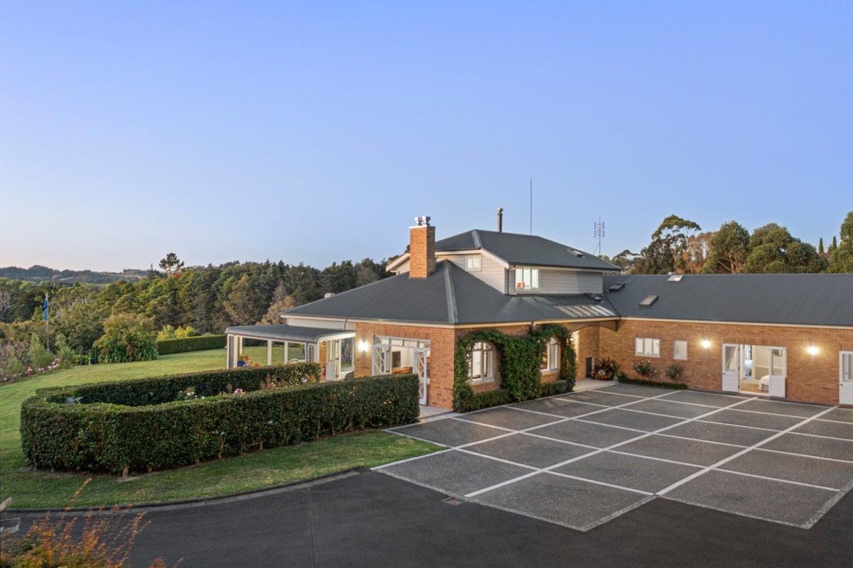 240 Sunnyside Road, Albany - Carousel 2