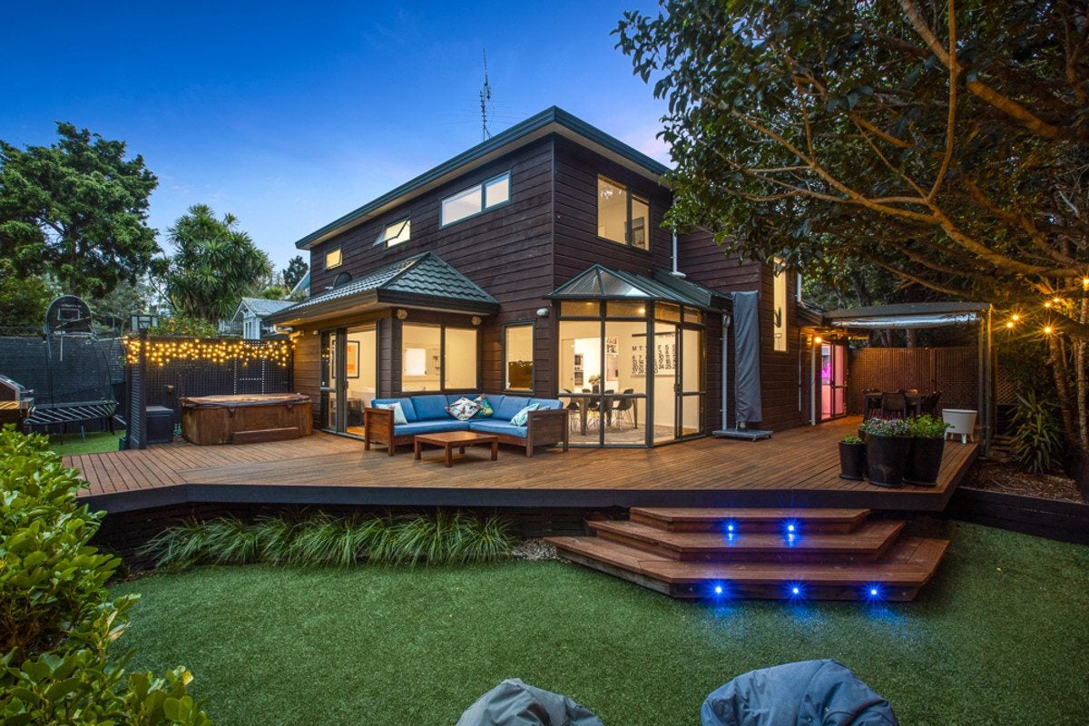 47A Tui Glen Rd, Birkenhead, North Shore City - Carousel 1