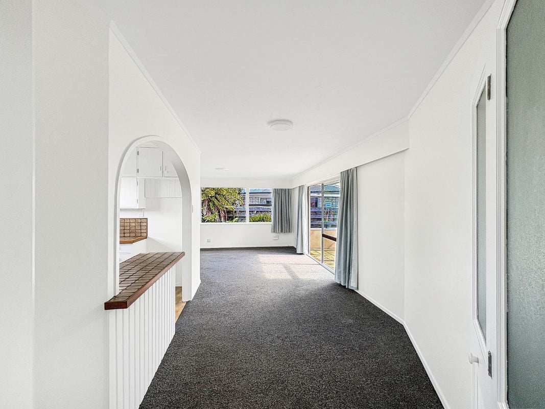 46 Bremworth Avenue, Dinsdale, Hamilton - Carousel 2