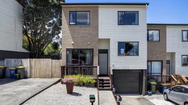 8/2 Swan Hill Drive, Glen Eden, Auckland - Carousel 1