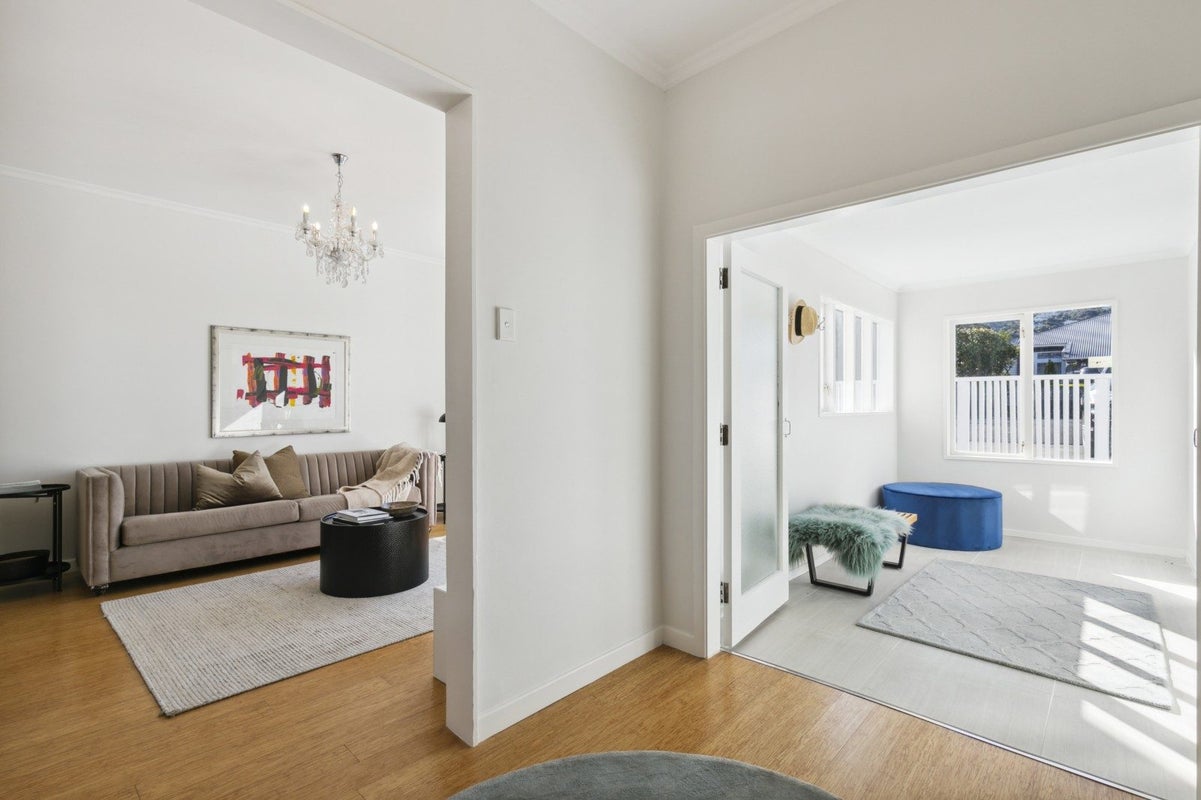 21 Goa Street, Hataitai, Wellington - Carousel 2