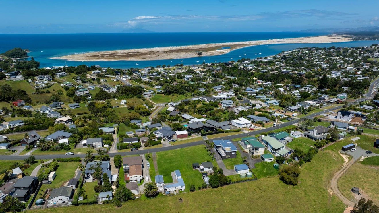 29 Cullen Street, Mangawhai, Kaipara, Northland - Carousel 1
