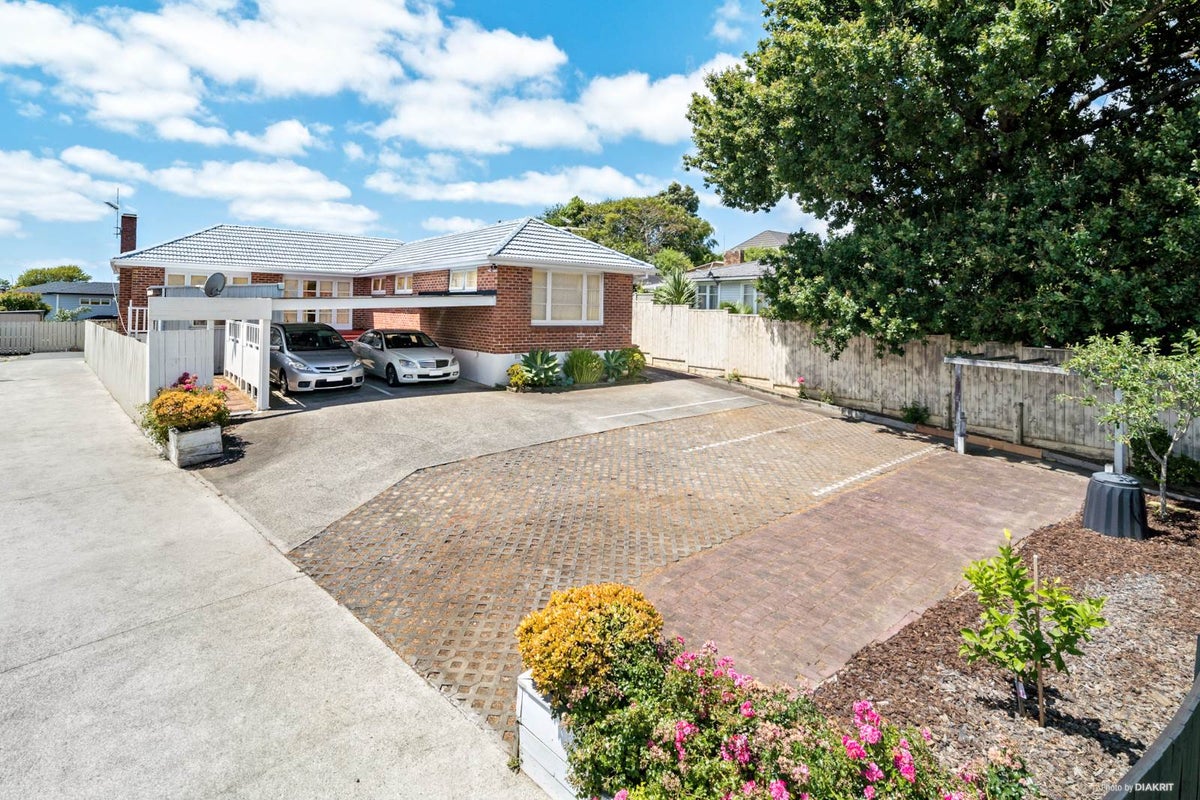 7 Union Road, Howick, Auckland - Carousel 1