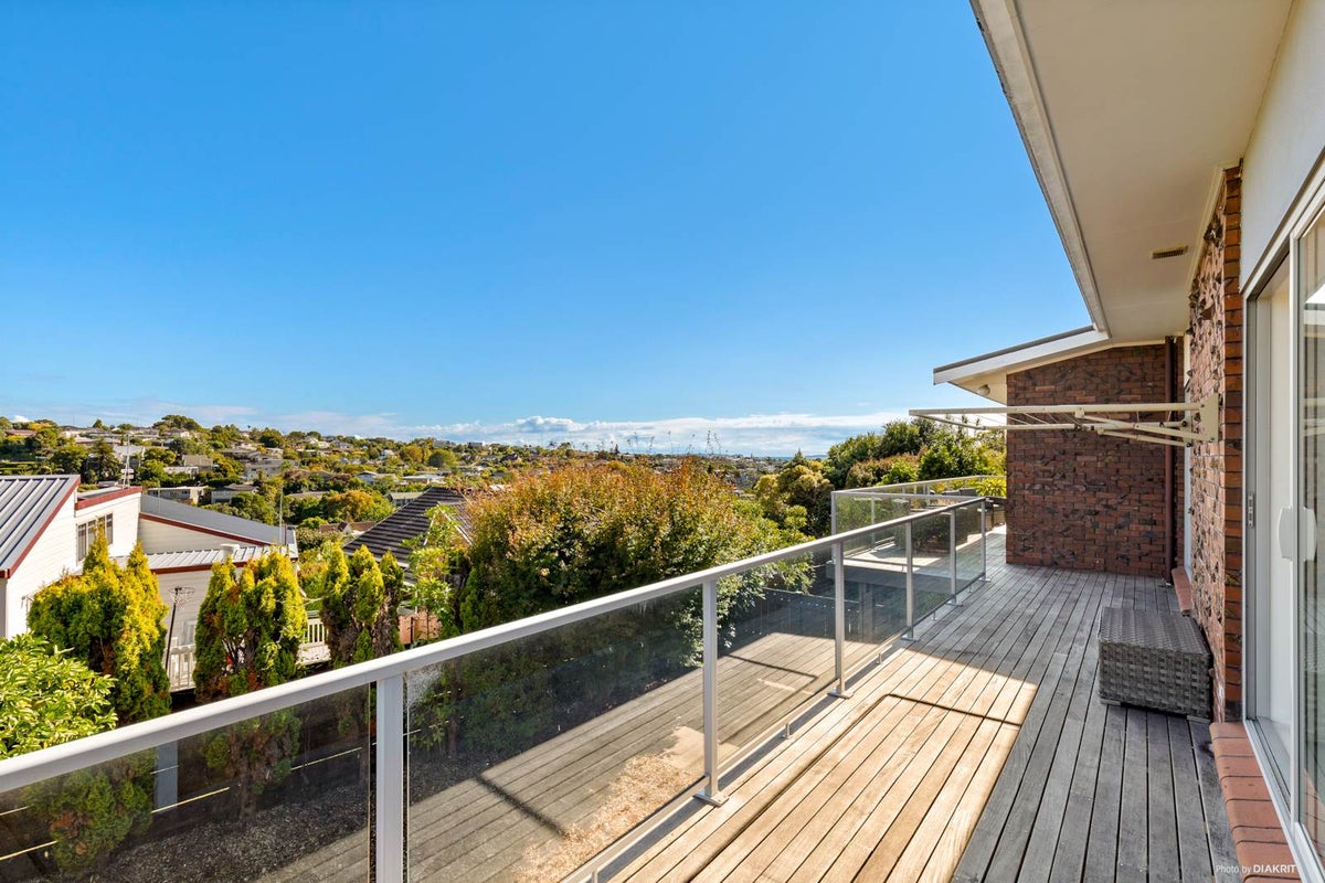 38 Galaxy Drive, Mairangi Bay, Auckland - Carousel 2