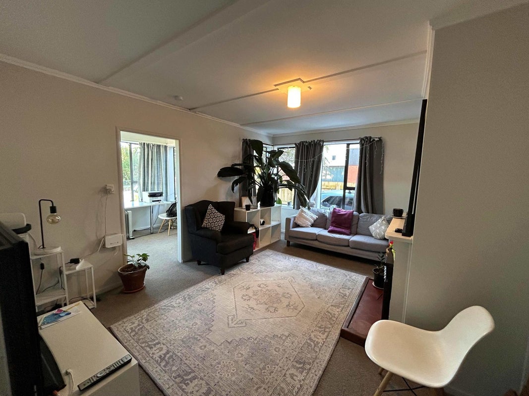 38 Range View Road, Mount Albert, Auckland - Carousel 2