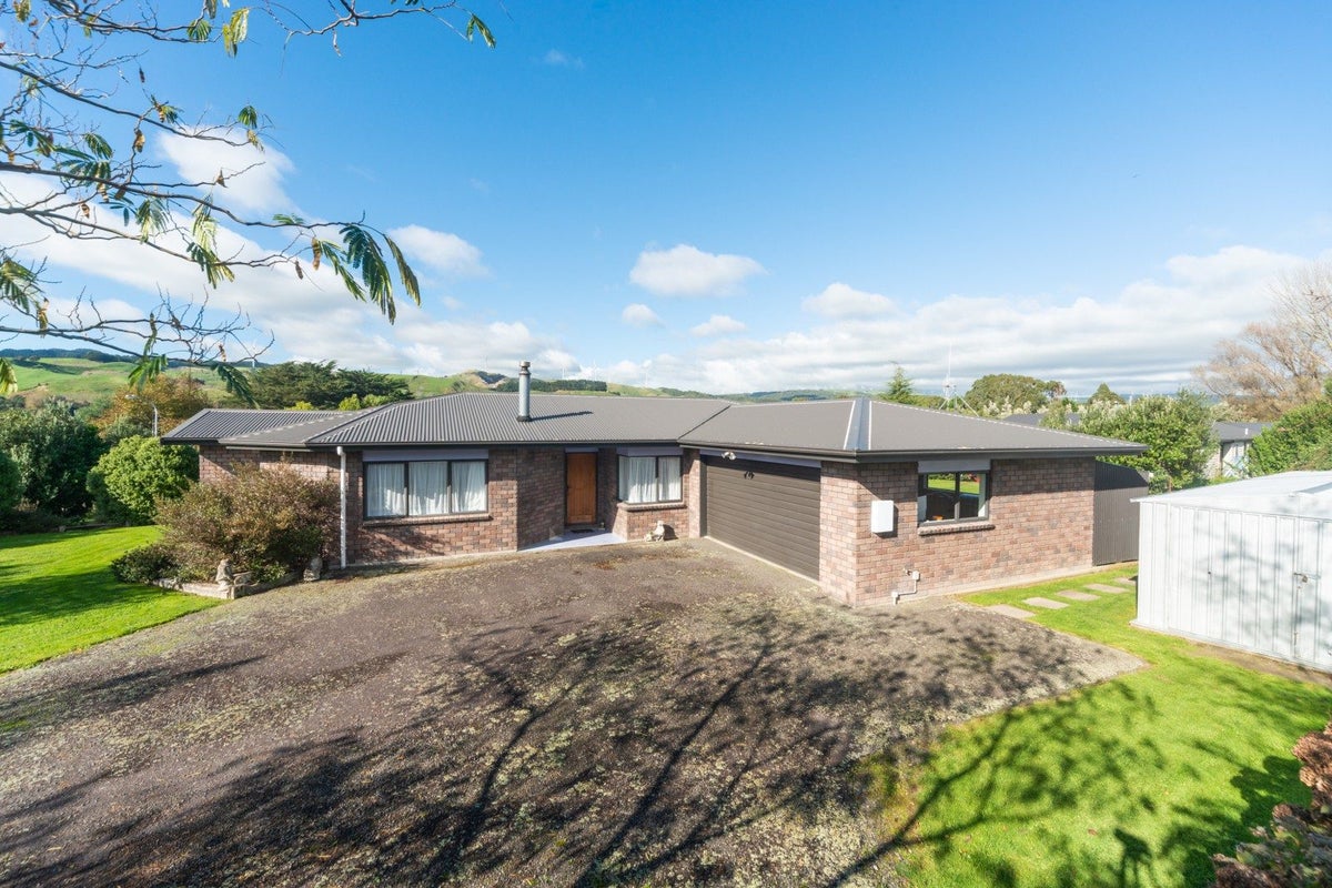 7 Wyndham street, Ashhurst, Palmerston North - Carousel 40