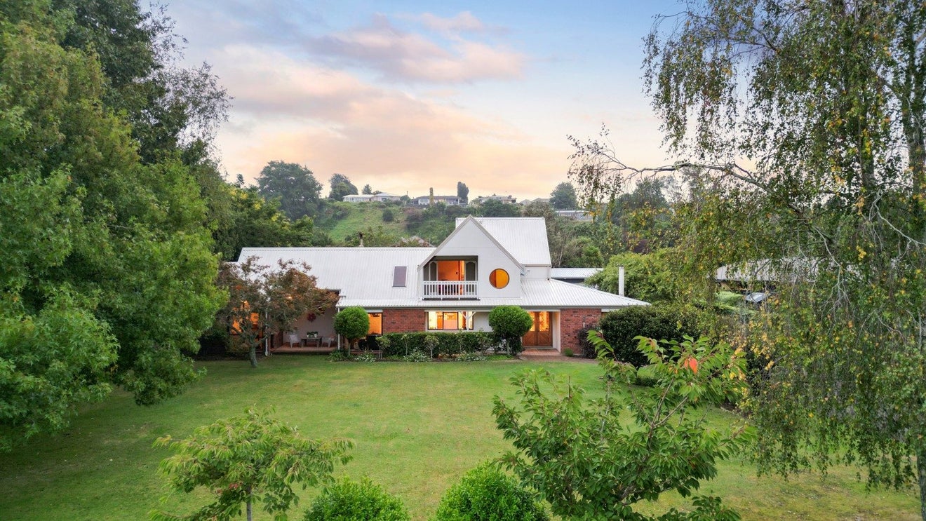 54 Addison Street, Leamington, Cambridge - Carousel 1