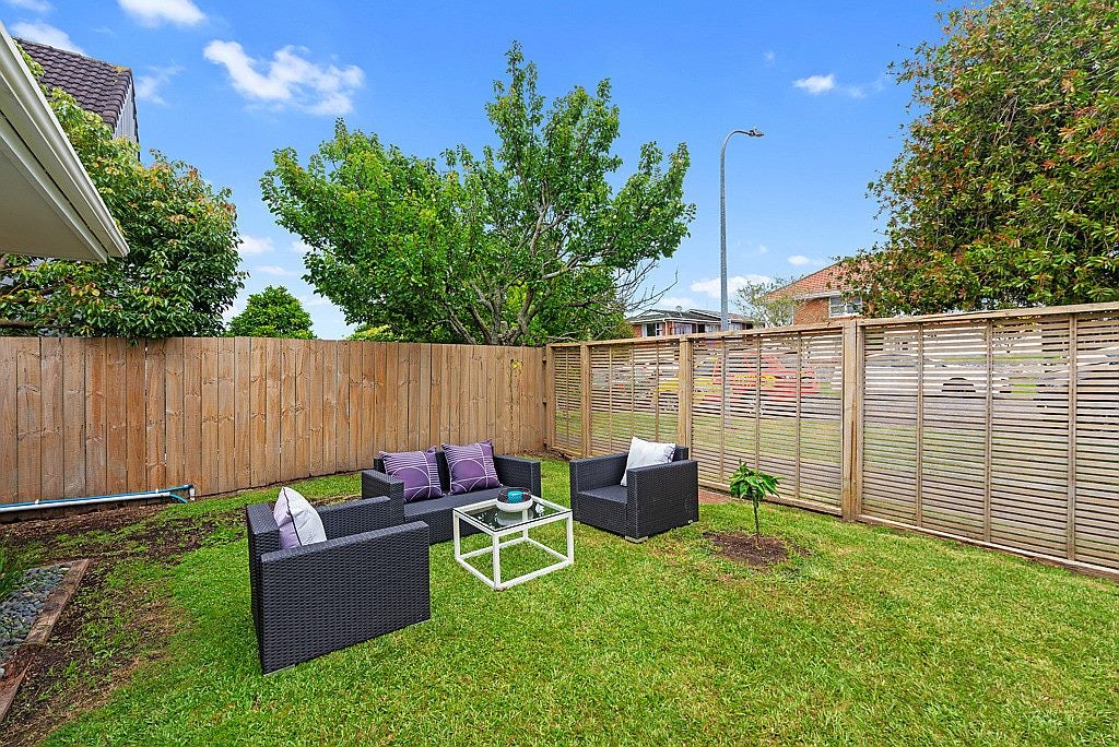 1/11 Eden View Road, Sandringham, Auckland - Carousel 2