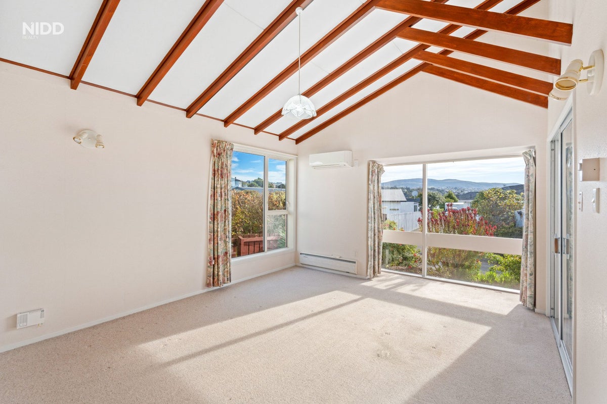107A Easther Crescent, Kew, Dunedin - Carousel 2