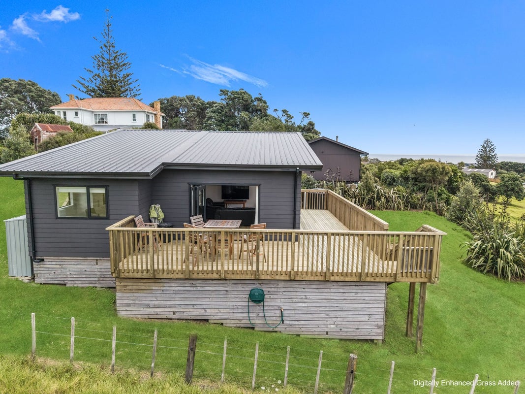 4 Gillespie Drive, Dargaville - Carousel 2