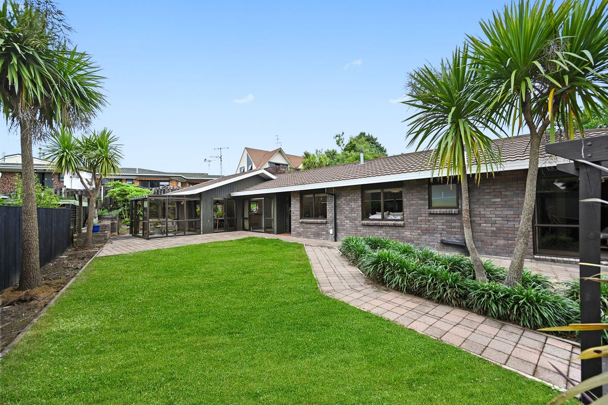 804 River Road, Chartwell, Hamilton - Carousel 1