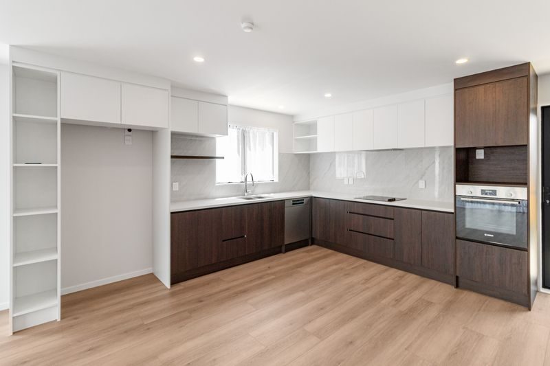 114E Cascades Road, Pakuranga Heights, Auckland - Carousel 2
