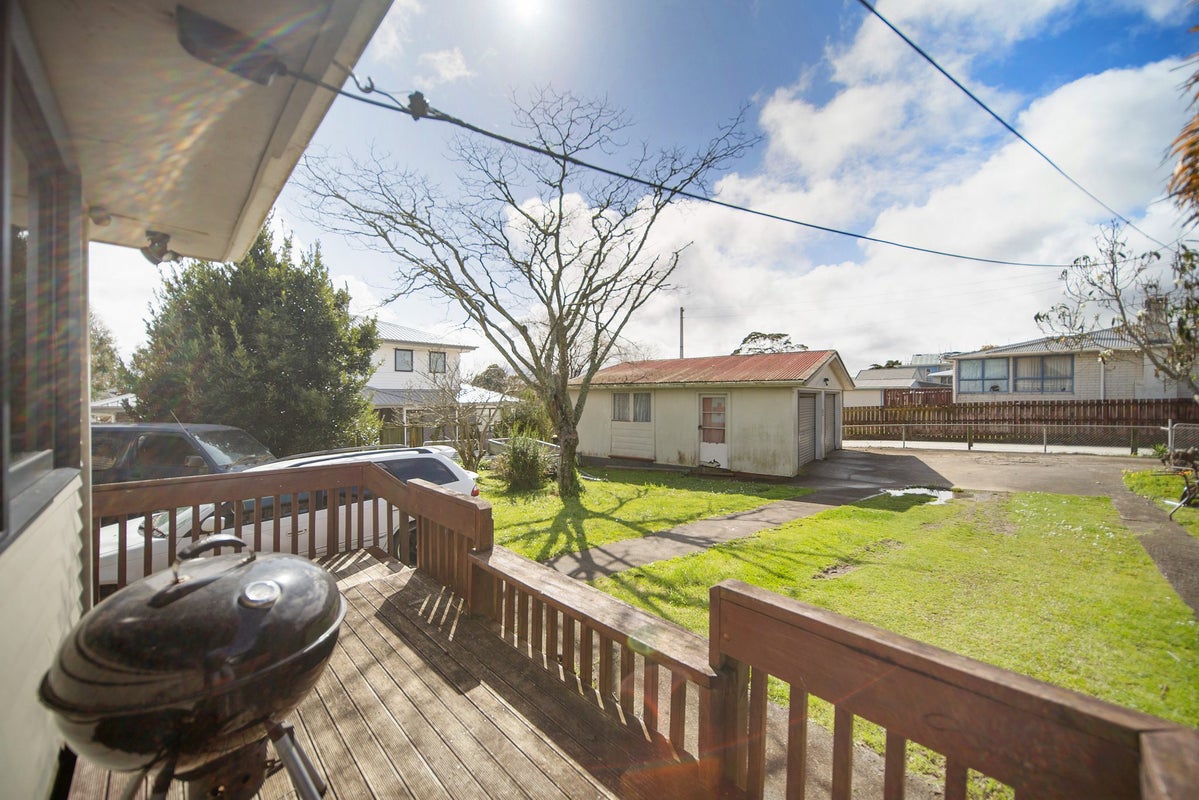29 Olive Crescent, Papatoetoe, Auckland - Carousel 2