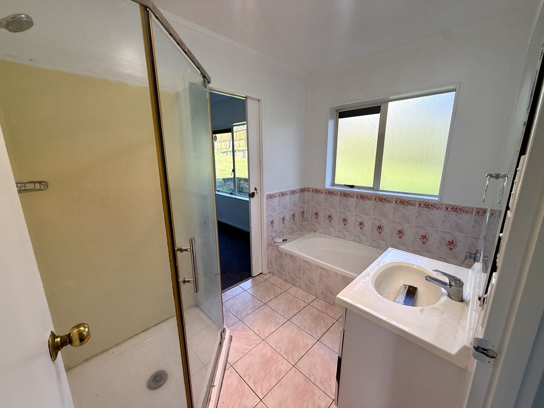 13 Horlicks Place, Randwick Park, Auckland - Carousel 10