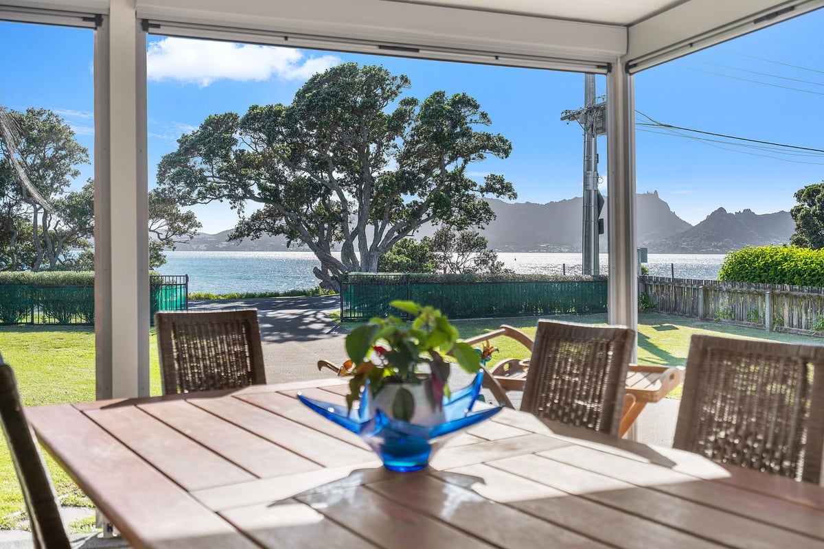 243 One Tree Point Road, One Tree Point - Carousel 1