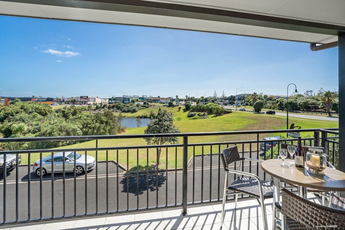 4/21 Waihi Way, East Tamaki, Auckland - Carousel 1