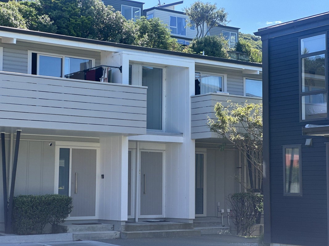 10/74 Derwent Street, Island Bay, Wellington - Carousel 2