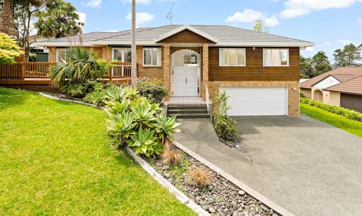 18 Vintage Drive, Henderson, Auckland - Carousel 2