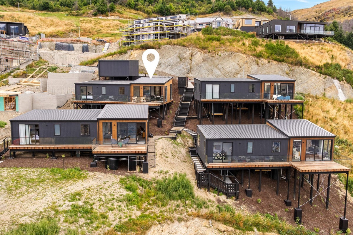 49 Angelo Drive, Queenstown Hill, Queenstown - Carousel 40