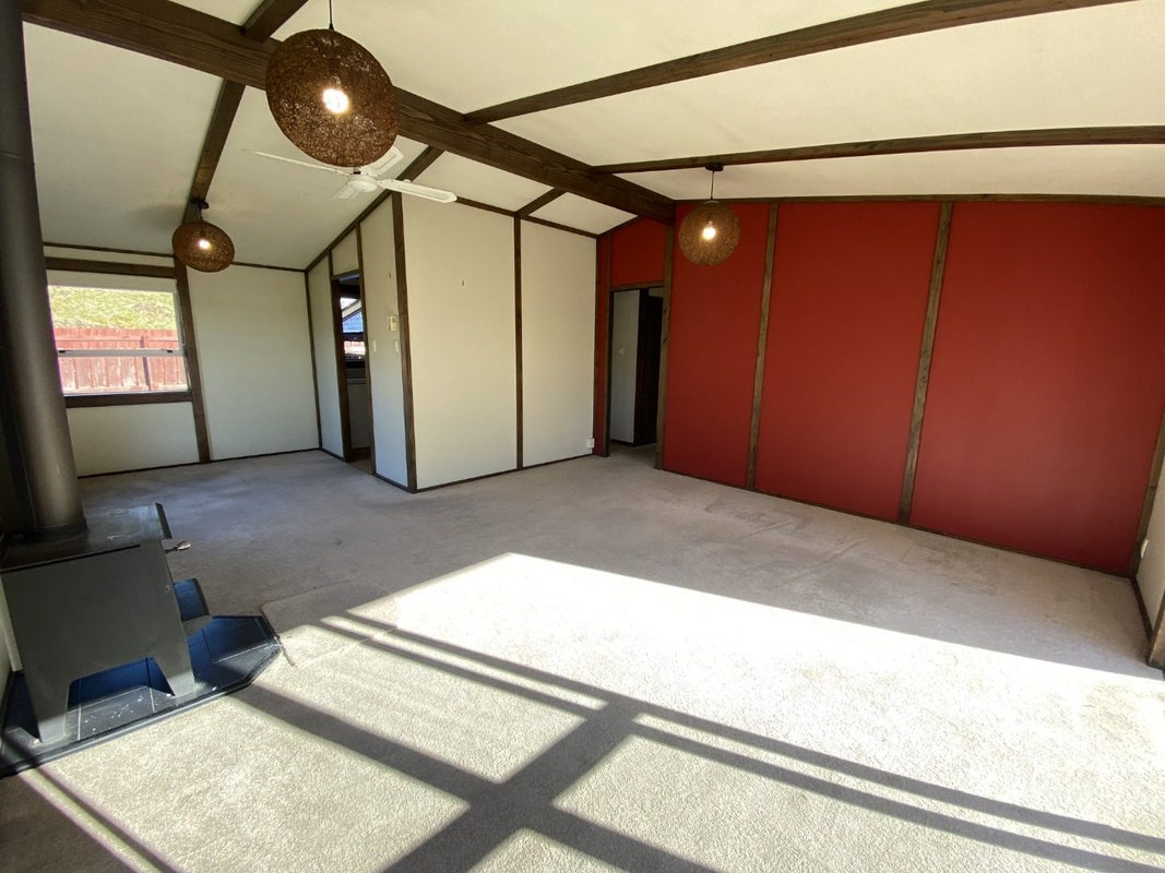 11 Cornwall Street, Picton - Carousel 16
