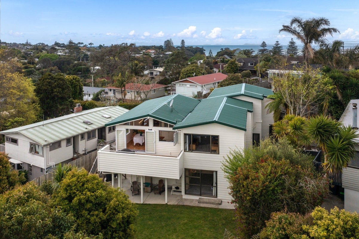 1/92 Deep Creek Road, Torbay, Auckland - Carousel 21