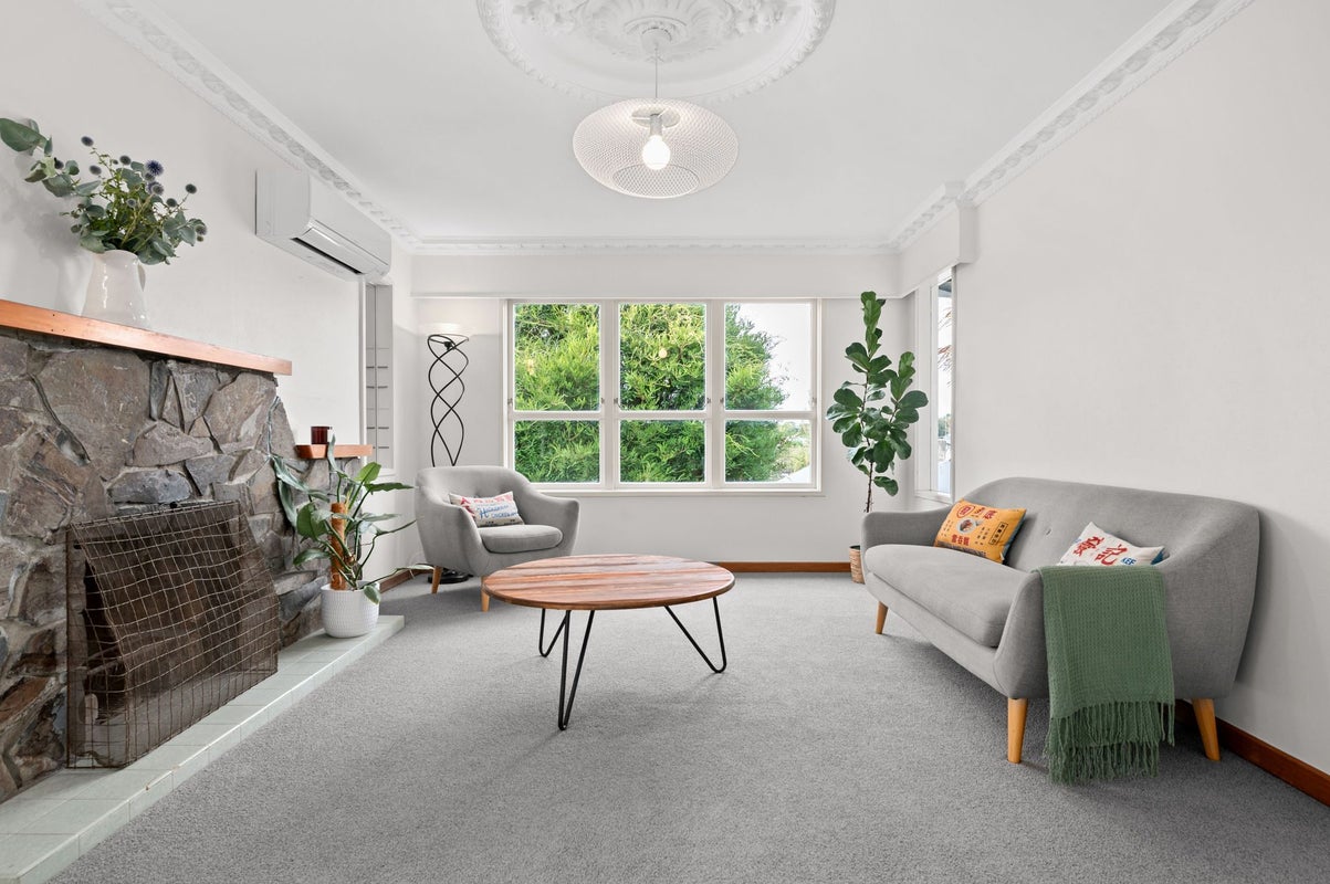 55 Graham Street, Hamilton East, Hamilton - Carousel 2