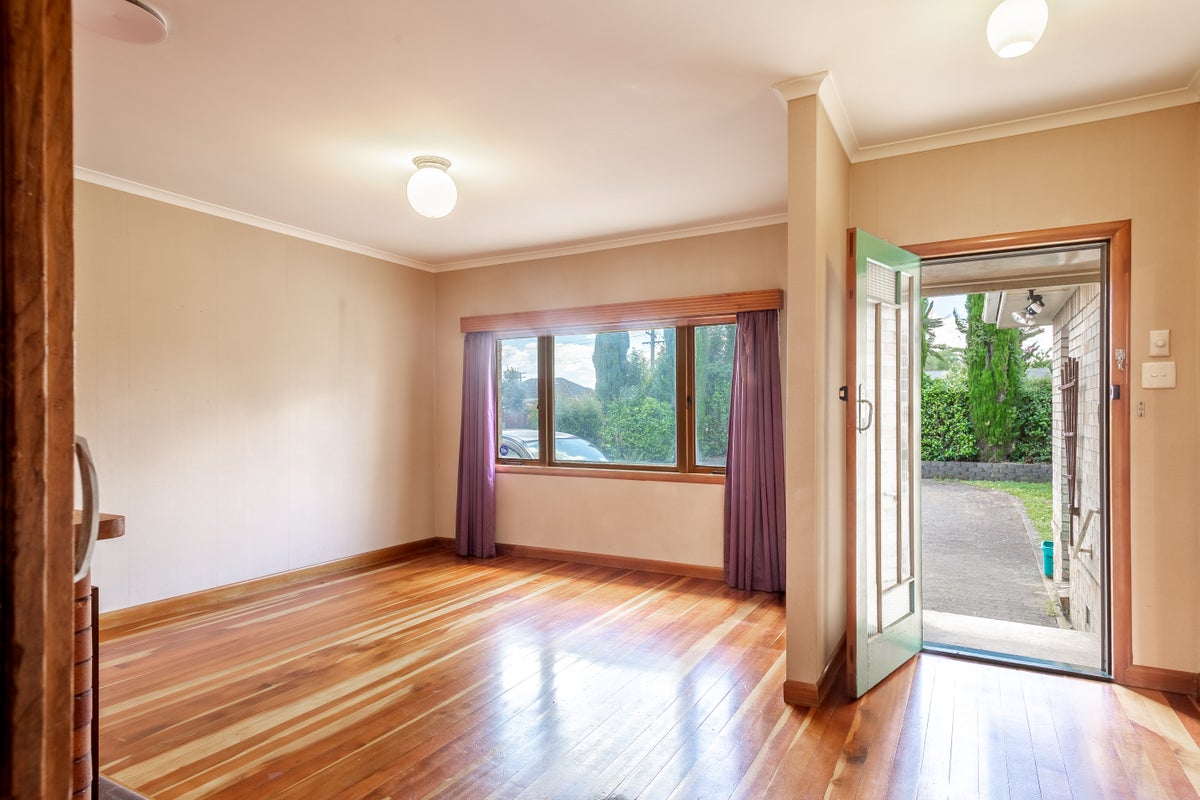 370 Cobham Drive, Hillcrest, Hamilton - Carousel 2