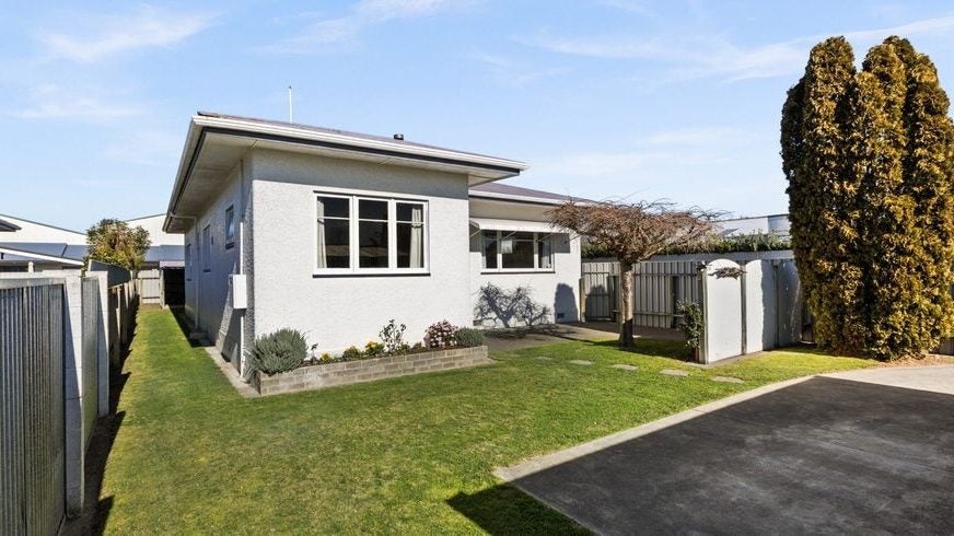 210 McLeod Street, Camberley, Hastings - Carousel 1