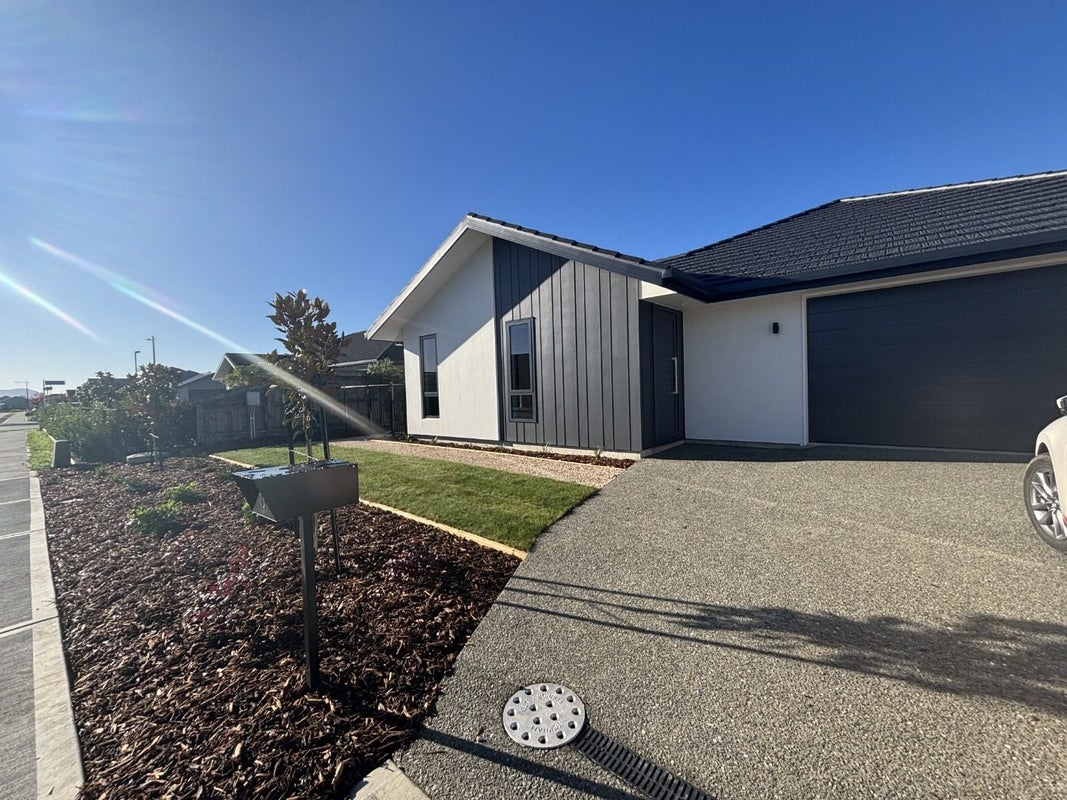 15 Herringbone Street, Appleby, Richmond - Carousel 1
