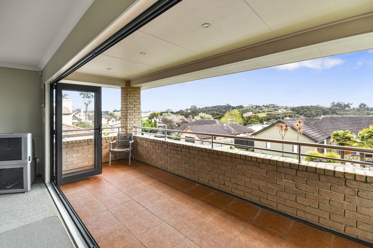 5 Beirut Court, The Gardens, Auckland - Carousel 2