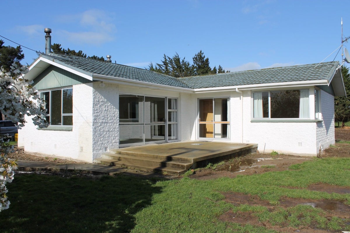 283 Wallacetown Lorneville Highway, Makarewa, Invercargill - Carousel 1