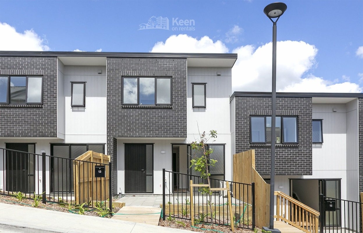 13 Tokai Place, Glen Eden, Auckland - Carousel 1