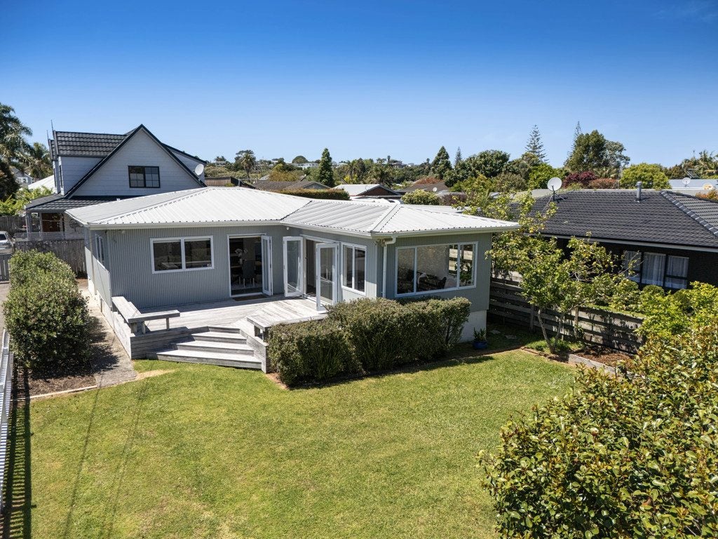 85A Ladies Mile, Manly, Whangaparaoa - Carousel 1