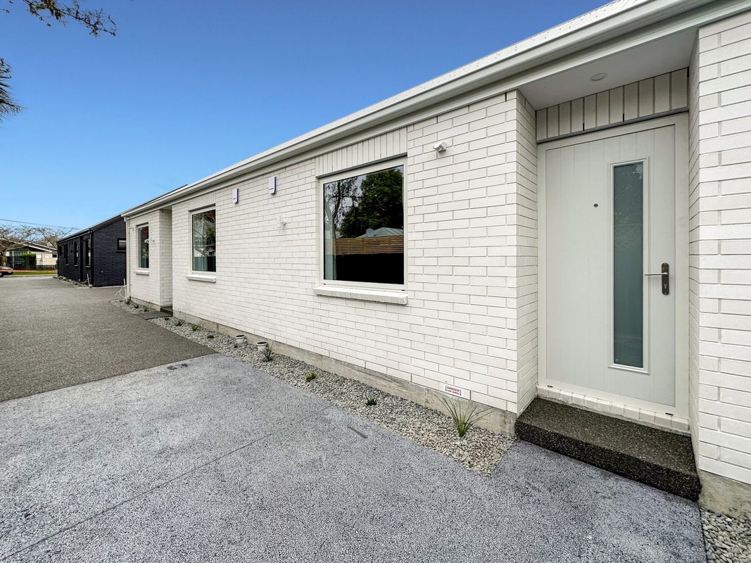 4/27 Radnor Street, St Albans, Christchurch - Carousel 1