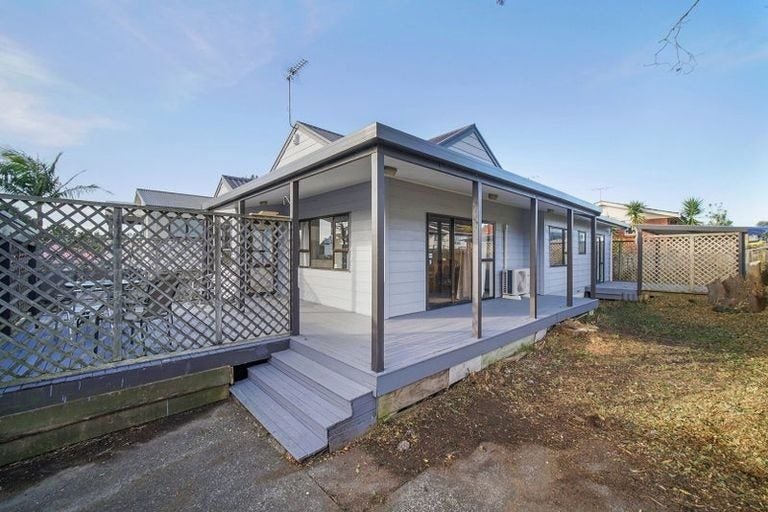 2/19 Tane Street, New Lynn, Auckland - Carousel 2