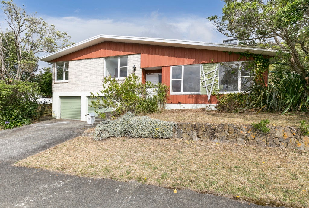 21 Fairburn Grove, Johnsonville, Wellington - Carousel 15