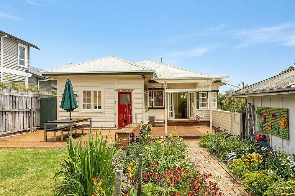 176 Carrington Road, Mount Albert, Auckland - Carousel 12
