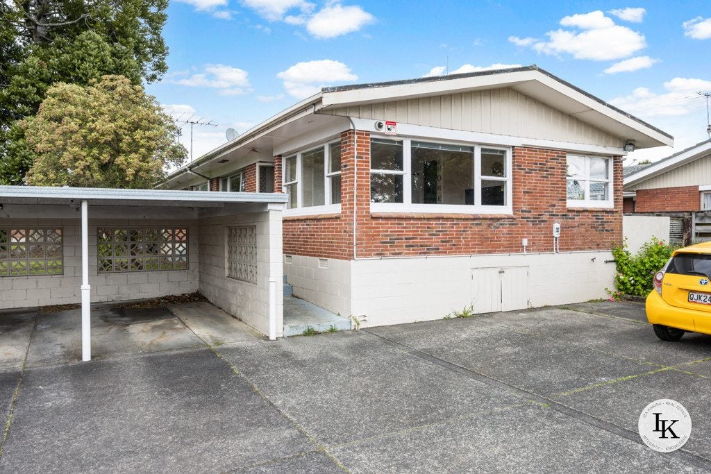 1/11 Oakland Avenue, Papatoetoe, Manukau - Carousel 1