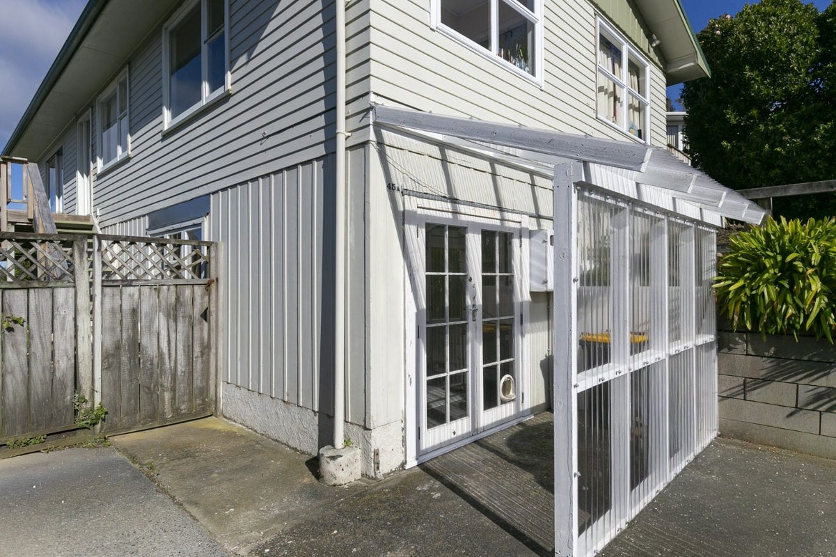 45 Batchelor Street, Newlands, Wellington - Carousel 1
