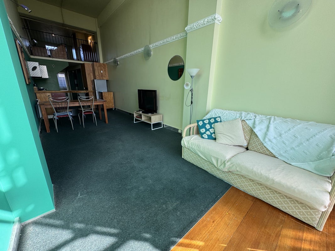 1H/51 Webb St, Mount Cook, Wellington - Carousel 2