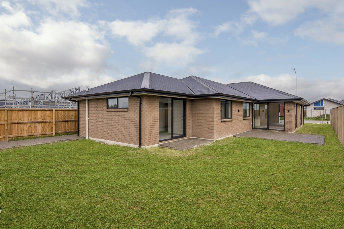 10 Chambers Avenue, Woodend, Woodend - Carousel 15