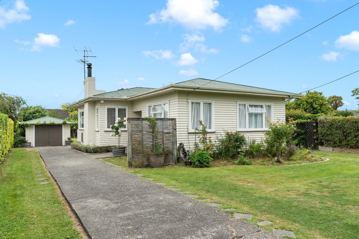 7 French Street, Lansdowne, Masterton - Carousel 1