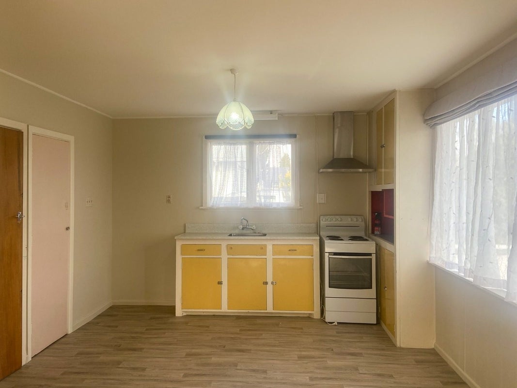 59 Cuffs Road, Wainoni, Christchurch - Carousel 2