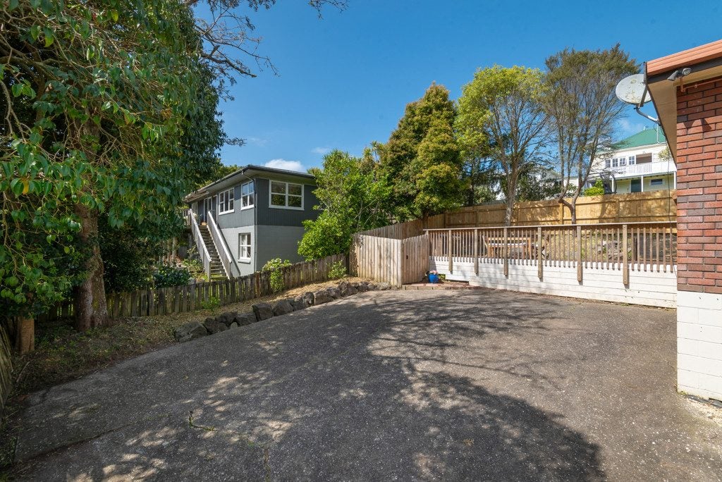 12/5 Waipa Street, Birkenhead, Auckland - Carousel 21