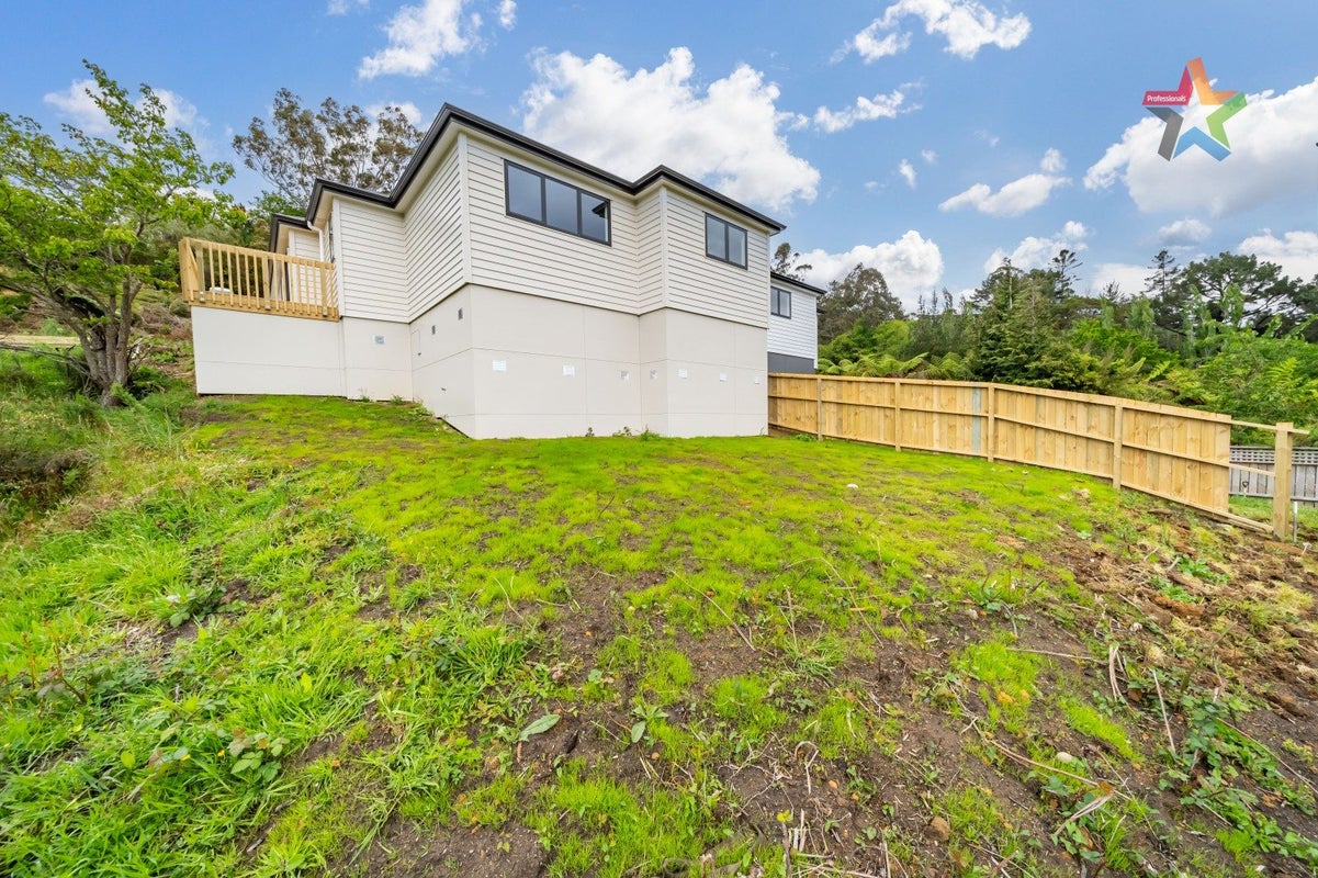 2 Te Ara o Tahumate, Stokes Valley, Lower Hutt - Carousel 20