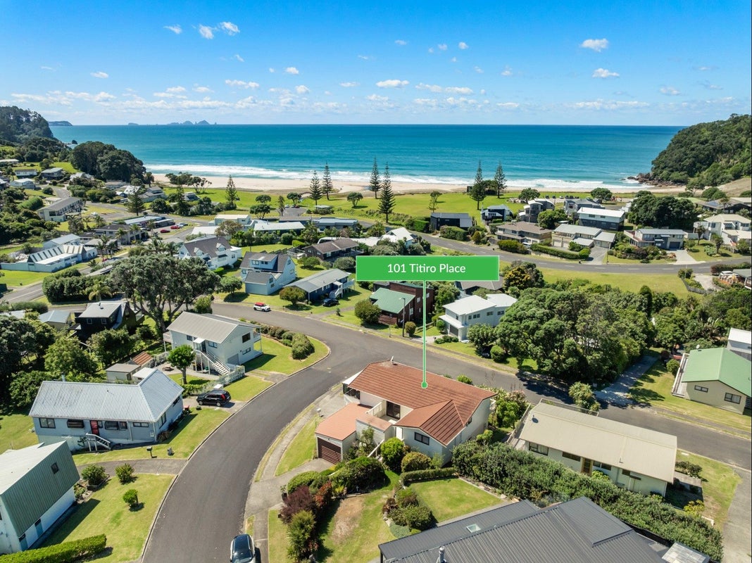 101 Titiro Place, Onemana, Whangamata - Carousel 1