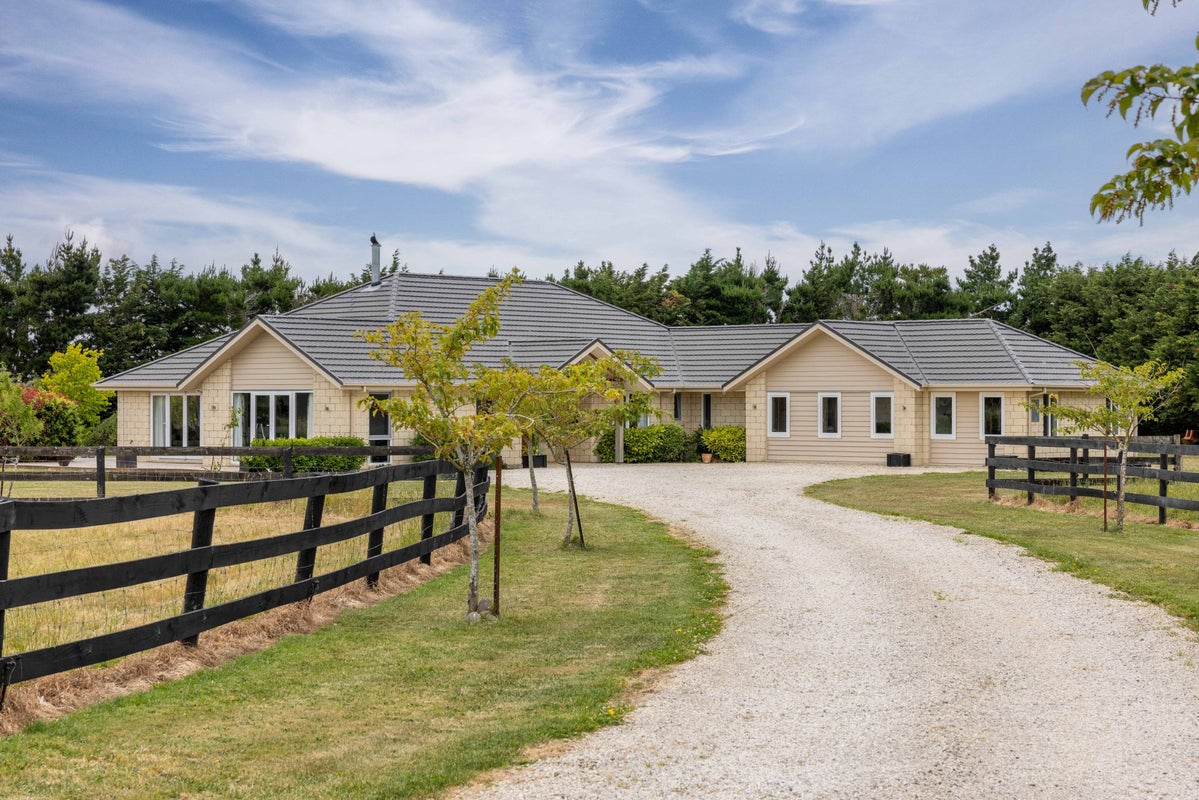 718 Depot Road, Burnt Hill, Oxford - Carousel 1