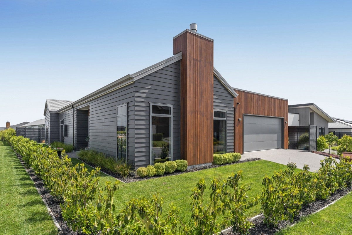12 Repo Street, Richmond Heights, Taupo - Carousel 1
