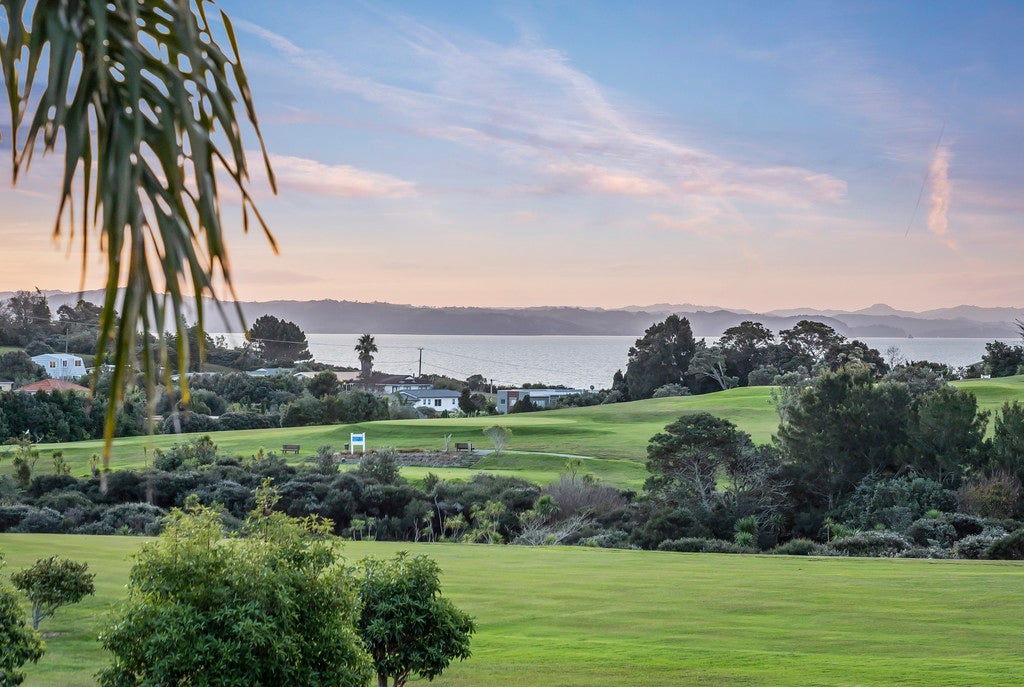 35 Alverna View, GULF HARBOUR, WHANGAPARAOA - Carousel 1