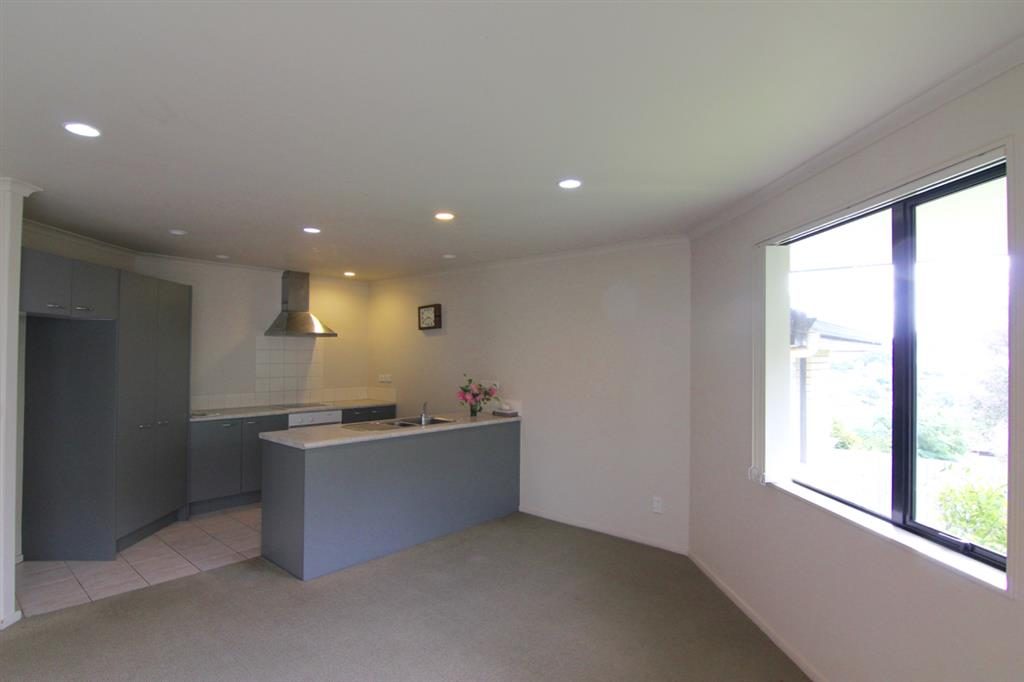 28 Nimstedt Avenue, Oteha, Auckland - Carousel 2